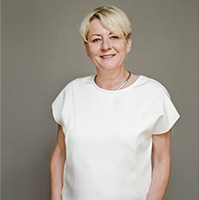 Andrea Balmerth Profil